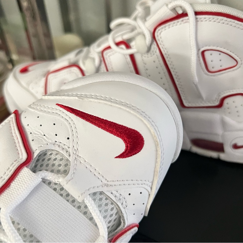 Nike Air uptempo red and white - Picture 3 of 6